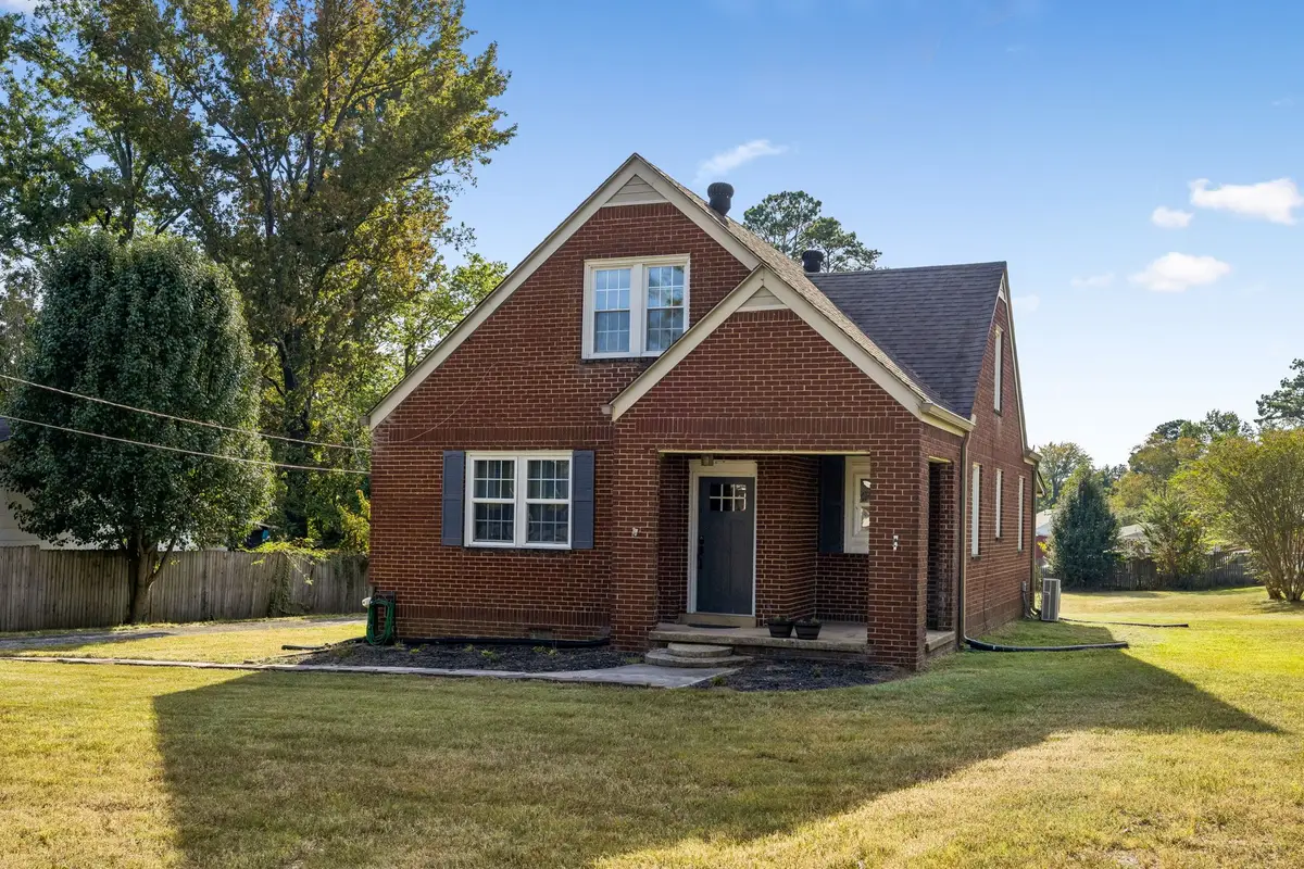 181 Washington Ave, Camden, TN 38320 - #1