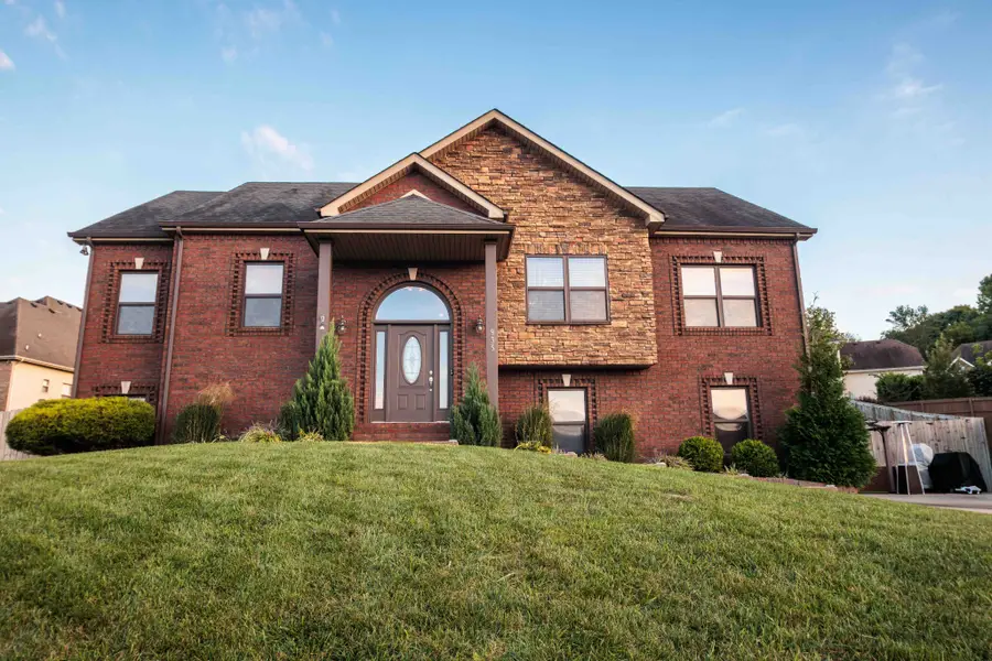 935 Spring Terrace Ct, Clarksville, TN 37040 - #2
