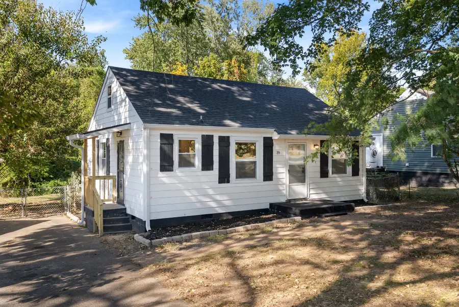 19 Maple St, Clarksville, TN 37042 - #2