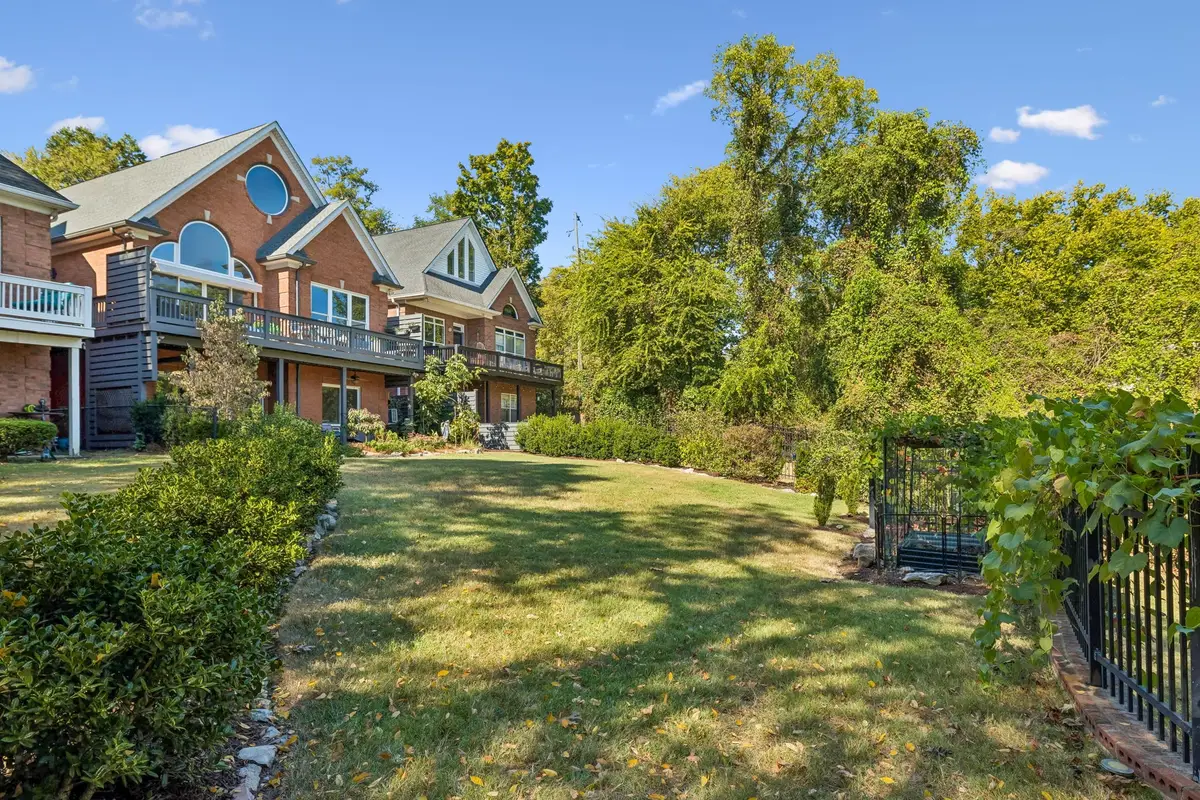 35 Lakeshore Ct, Old Hickory, TN 37138 - #1