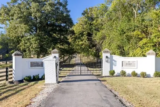 1395 Roy Sellers Rd, Columbia, TN 38401 - #2