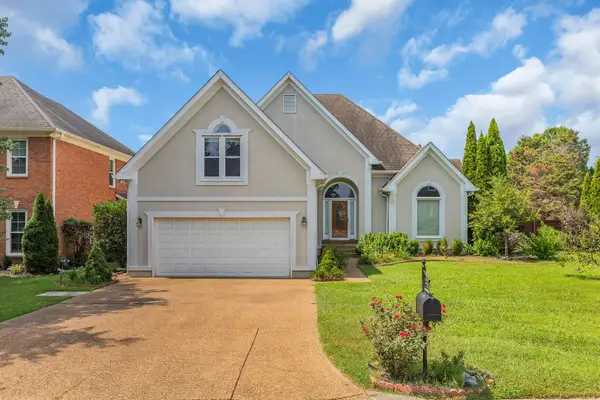 392 Forrest Park Cir, Franklin, TN 37064