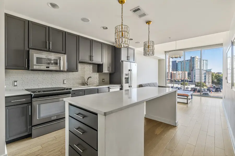1212 Laurel St #306, Nashville, TN 37203 - #2