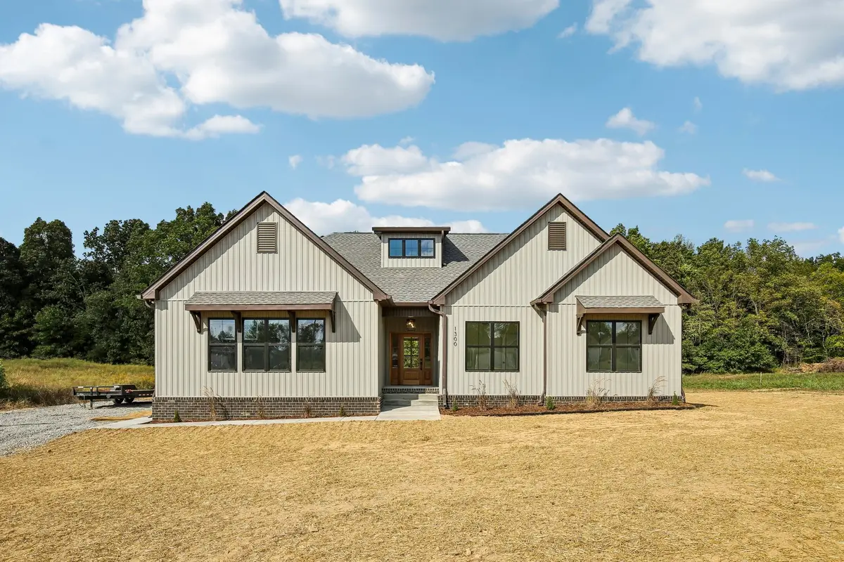 1300 Vickie Ln, Portland, TN 37148 - #1