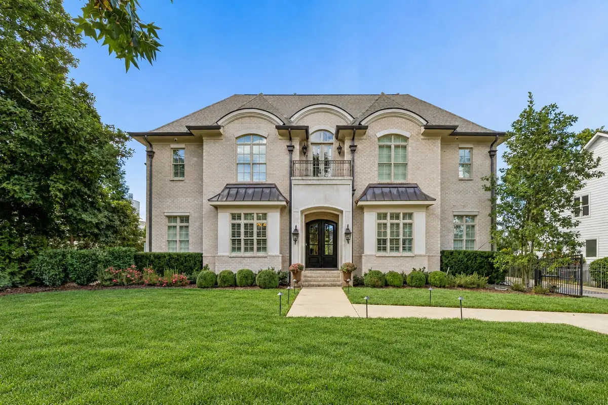 4019 Vailwood Dr, Nashville, TN 37215 - #1
