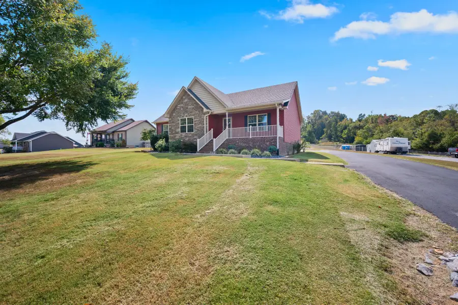 336 Clyde Wix Rd, Westmoreland, TN 37186 - #3