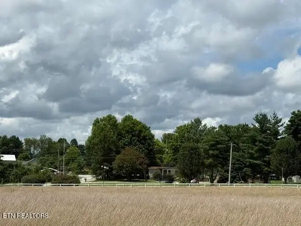 139 S Sycamore Lane, Crossville, TN 38572