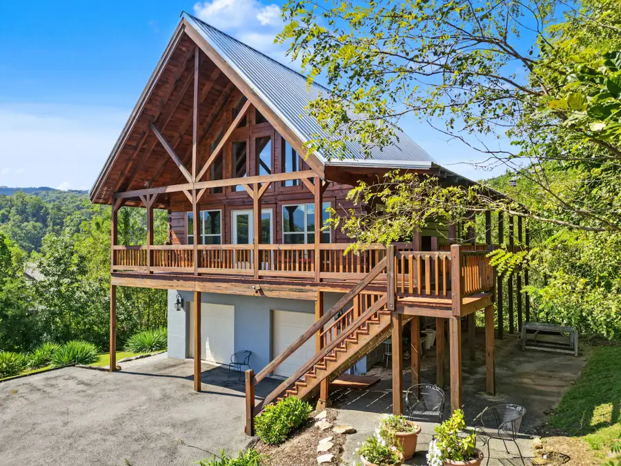 920 Cedar Ln W, Gatlinburg, TN 37738 - #3