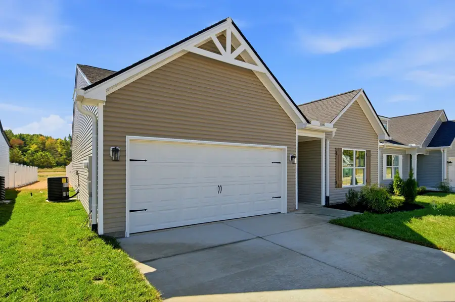 2032 Northwind Ct, Cedar Hill, TN 37032 - #2