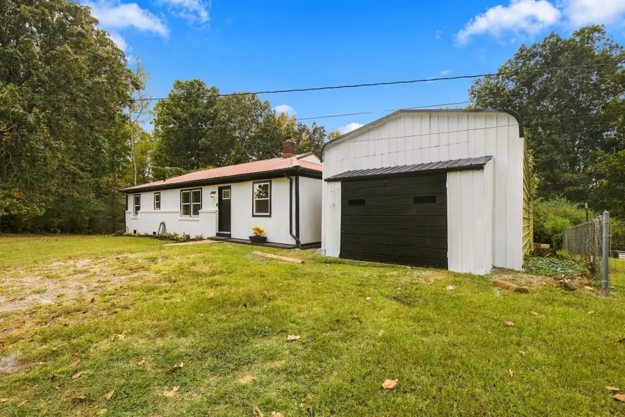 431 E Little Richland Rd, Waverly, TN 37185 - #3
