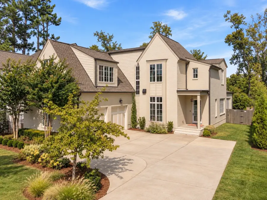 1808 Castleman Dr, Nashville, TN 37215 - #2