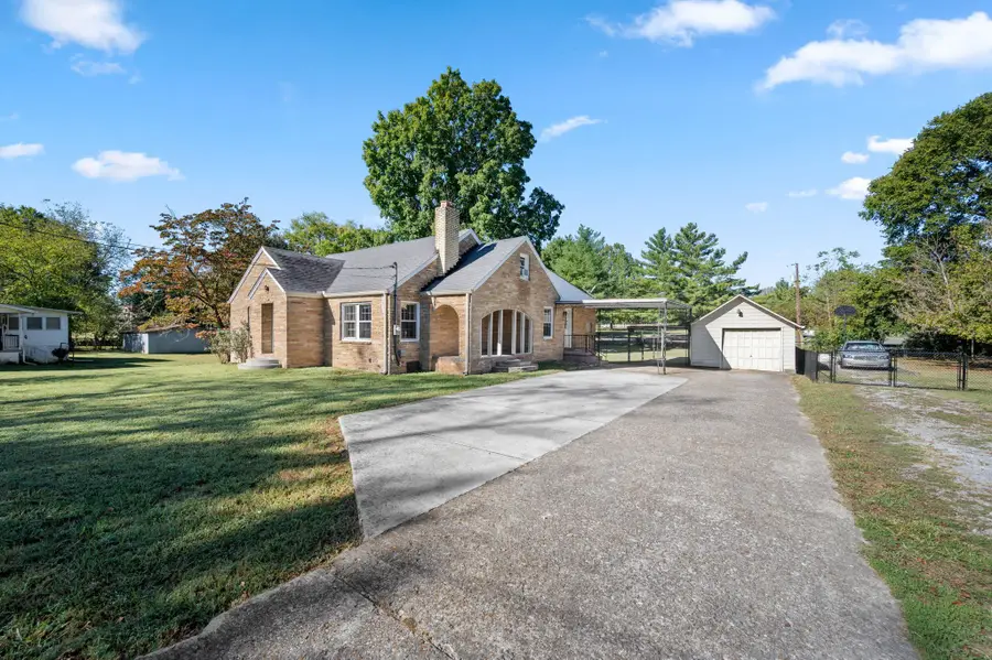 113 Carlisle Ave, Shelbyville, TN 37160 - #3