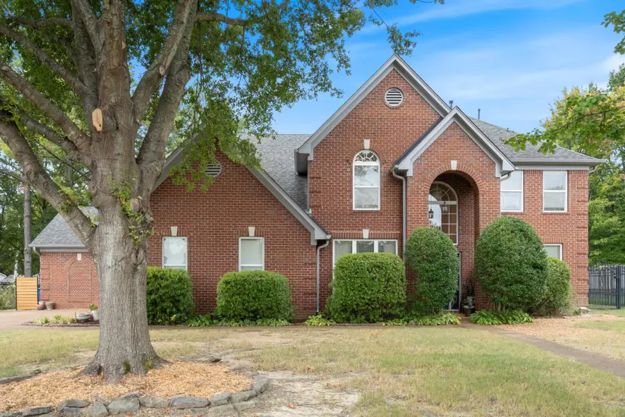 8087 Cambury Cv, Germantown, TN 38138 - #2