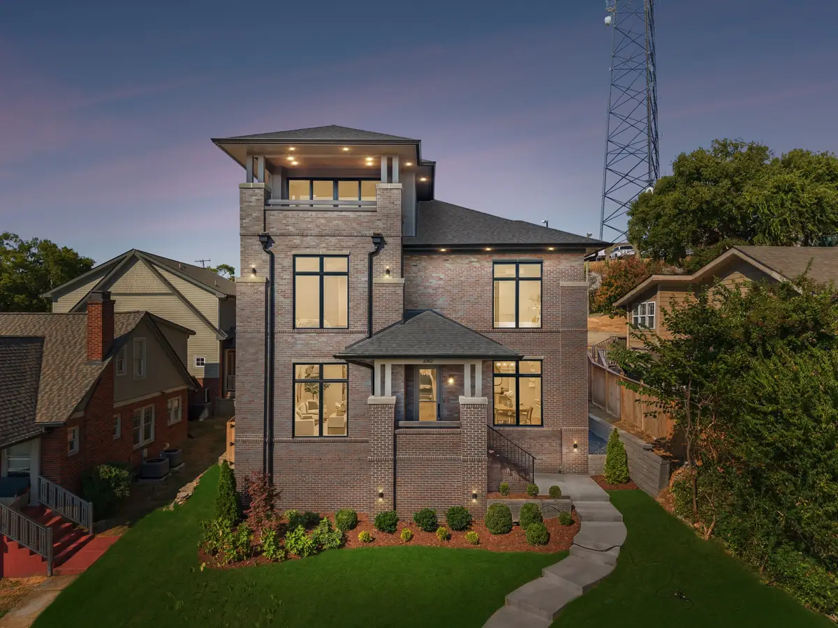 2113 Eastwood Ave, Nashville, TN 37212 - #1