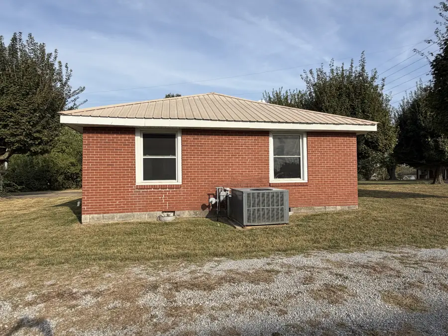 106 Fountain Head Rd, Portland, TN 37148 - #2