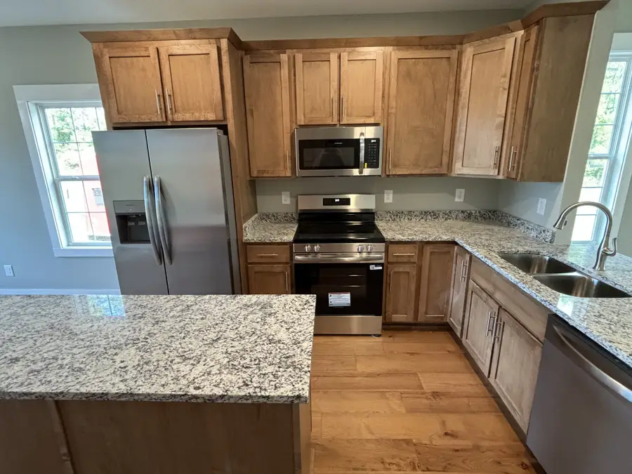 394 N Harris Rd, Portland, TN 37148 - #2