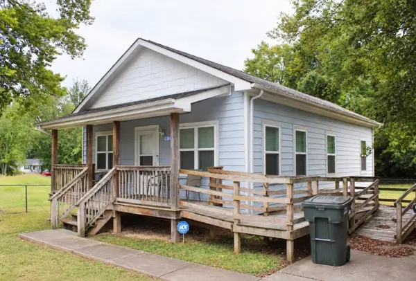 4035 Short Cheatham St, Springfield, TN 37172