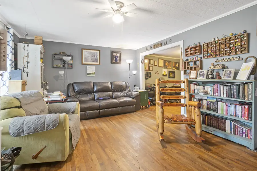 210 Jefferson St, Fayetteville, TN 37334 - #3