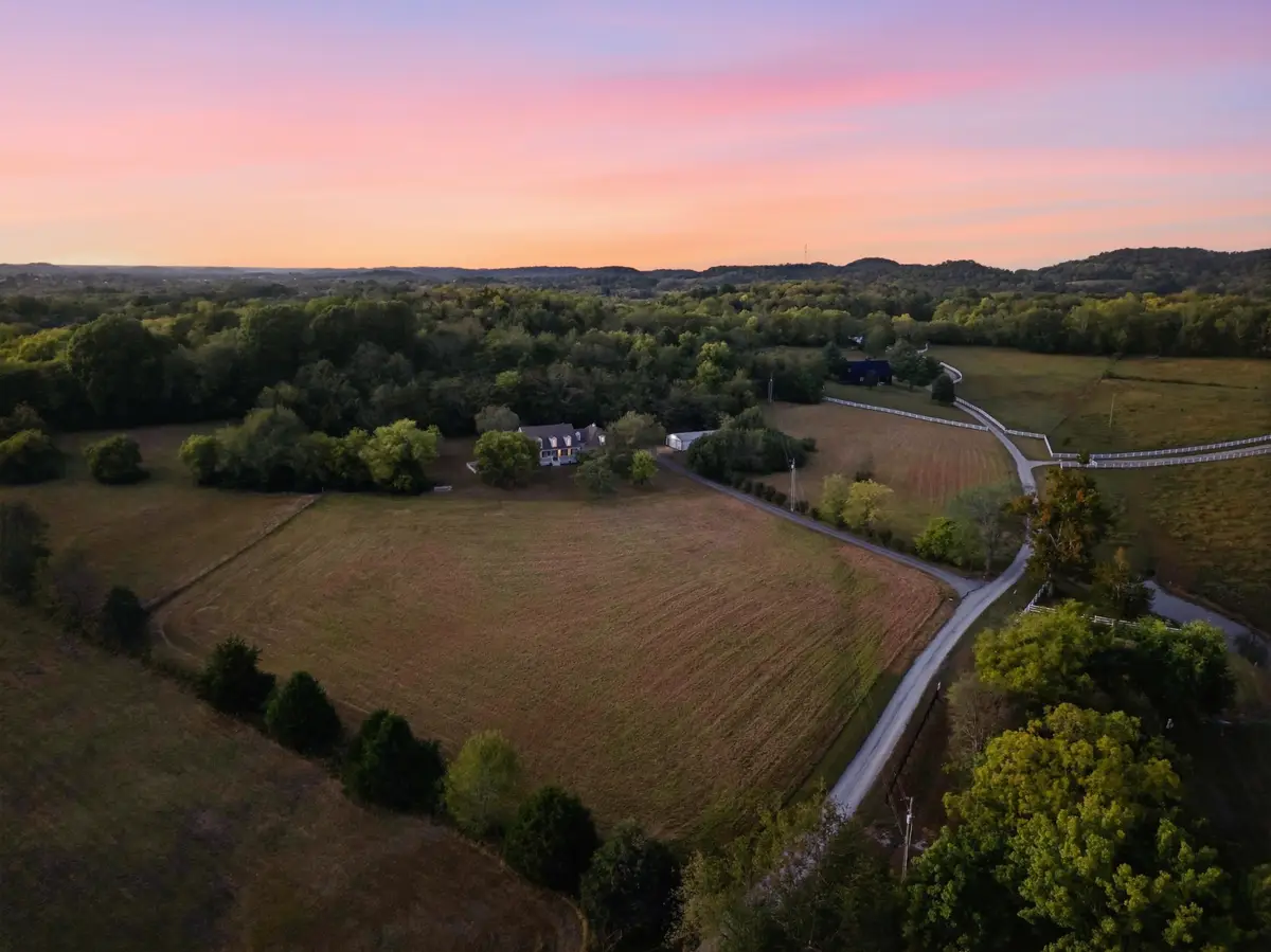 4235 Little Pond Ln, Thompsons Station, TN 37179 - #1