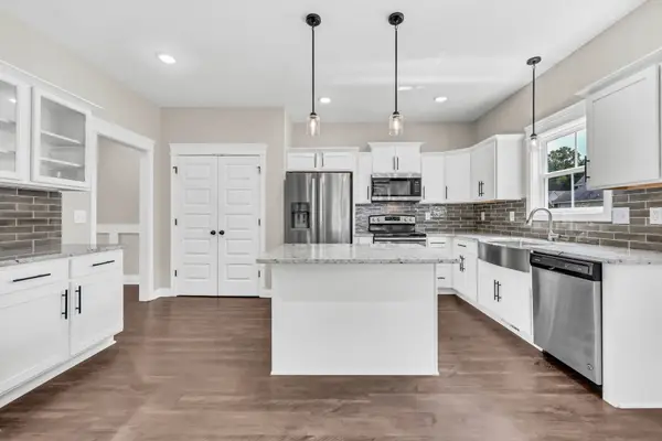 361 Abeline Dr, Clarksville, TN 37043