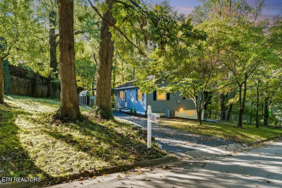 132 Taylor Rd, Oak Ridge, TN 37830 - #3