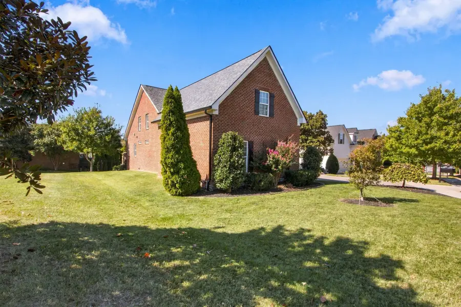 225 Molly Bright Ln, Franklin, TN 37064 - #2