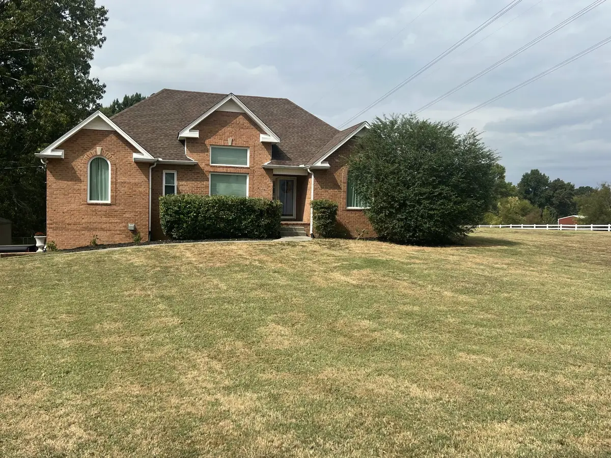 1050 Moncrief Cir, Greenbrier, TN 37073 - #1
