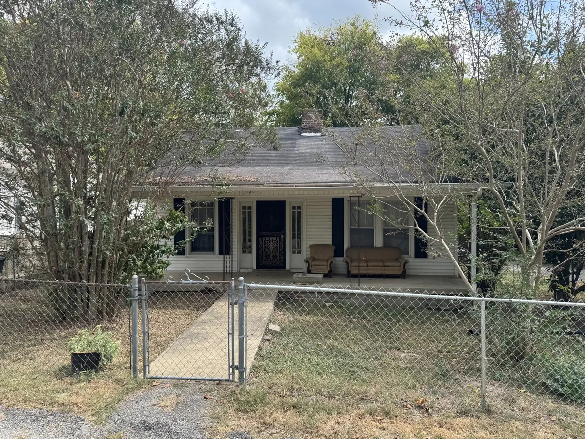 1831 S Main St, Columbia, TN 38401 - #1