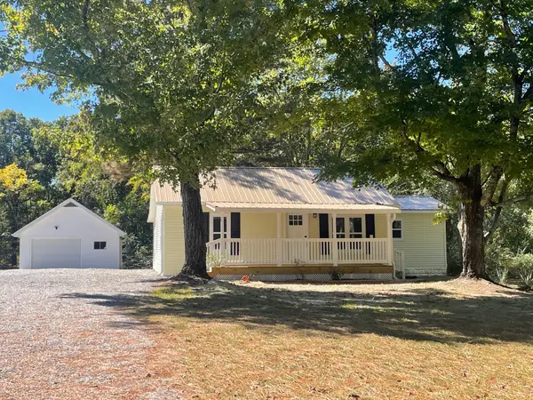 2625 Old Blacktop Rd, Mc Ewen, TN 37101