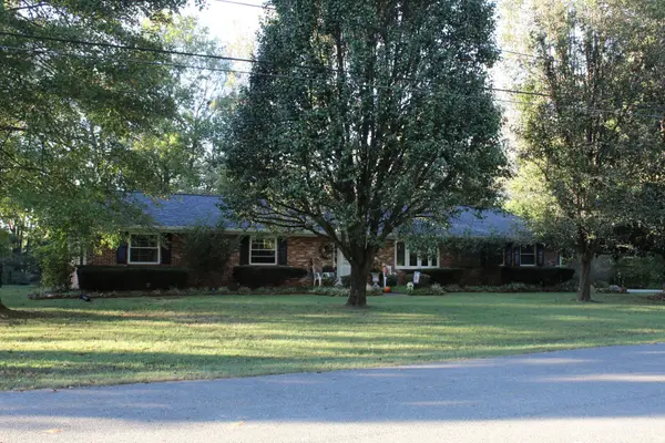 1545 Edgefield Ct, Cookeville, TN 38506