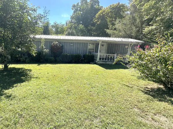 308 Poplar St, Smithville, TN 37166