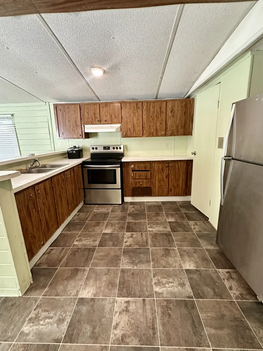 308 Poplar St, Smithville, TN 37166 - #3