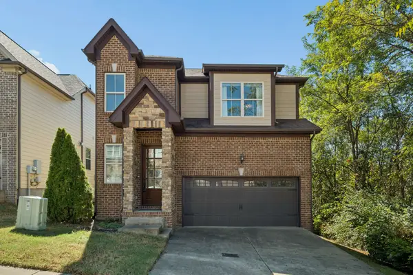 5925 Woodlands Ave, Nashville, TN 37211