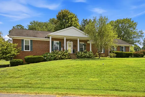 300 Stonewall Dr, Springfield, TN 37172