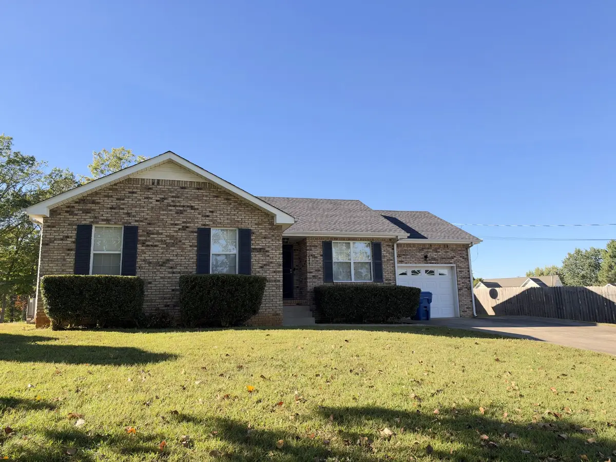848 Bunny Ct, Clarksville, TN 37043 - #1