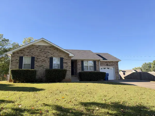 848 Bunny Ct, Clarksville, TN 37043