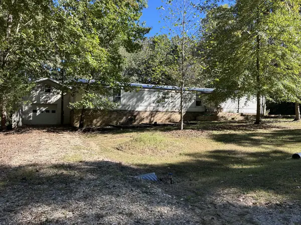 22 Red Oak Cir, Big Sandy, TN 38221