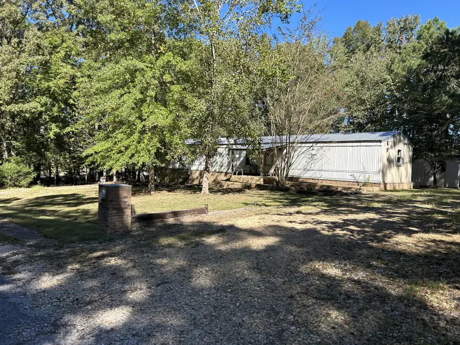 22 Red Oak Cir, Big Sandy, TN 38221 - #3