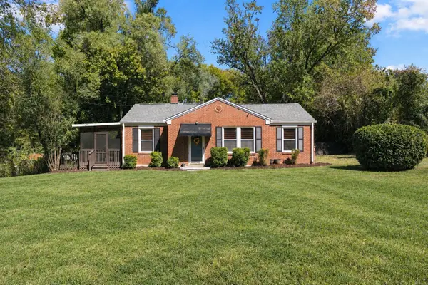 733 Greymont Dr, Nashville, TN 37217