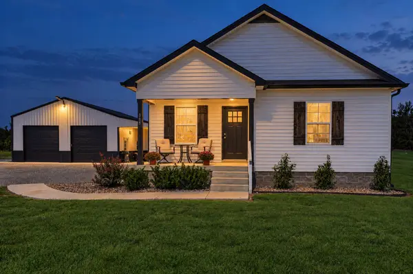 305 James Whitefield Rd, Bethpage, TN 37022