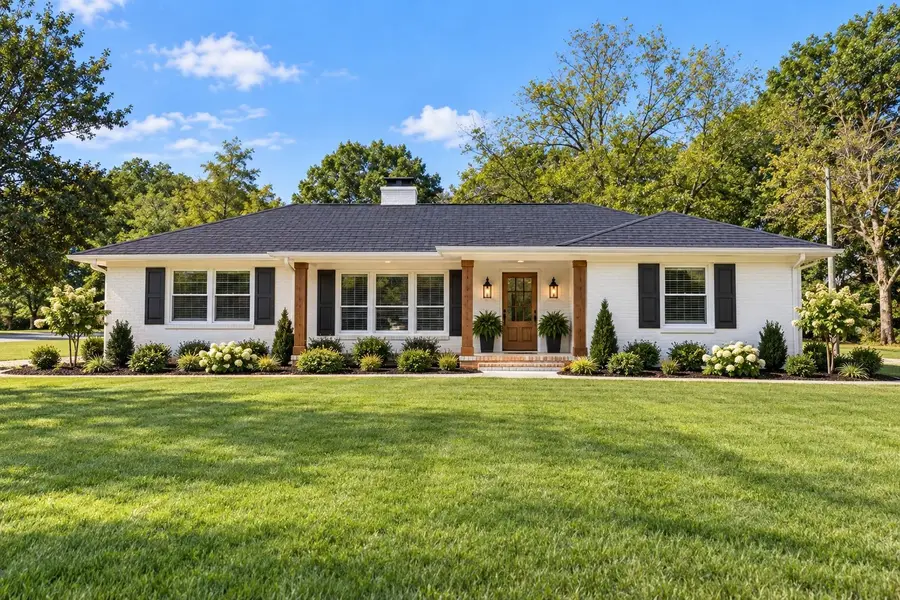 5554 Stacy Springs Rd, Springfield, TN 37172 - #2