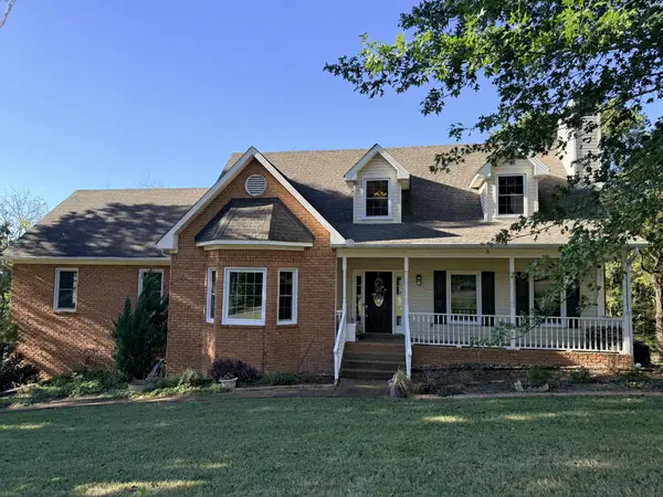 1001 Cherry Springs Dr, Cottontown, TN 37048