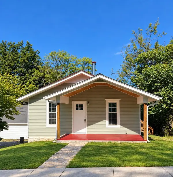 202 Sylvis St, Dickson, TN 37055