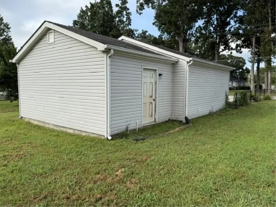 406 4th Ave S, Baxter, TN 38544 - #3