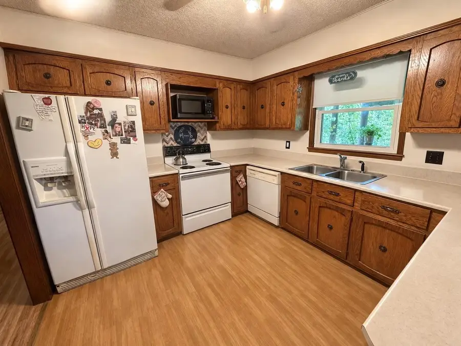 305 Third Ave, Collinwood, TN 38450 - #2