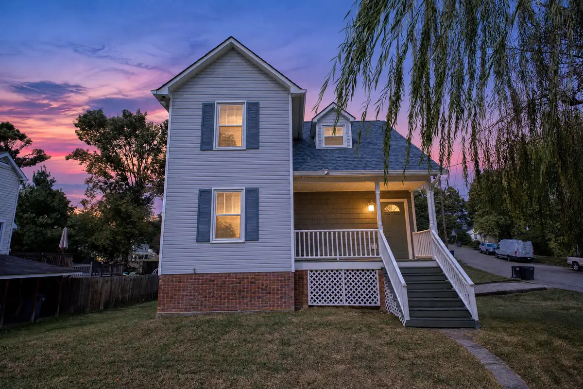319 7th Ave, Columbia, TN 38401 - #1
