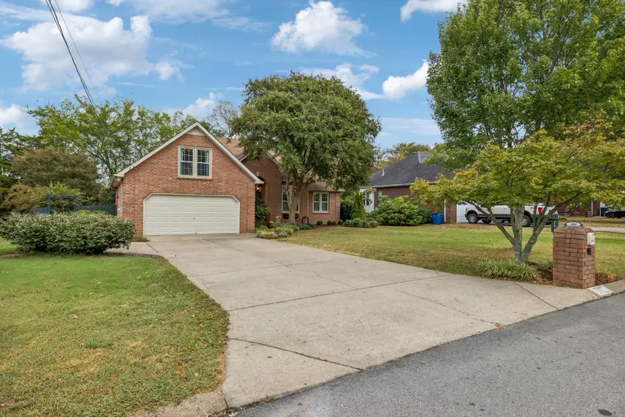 406 Shadowood Dr, Smyrna, TN 37167 - #2