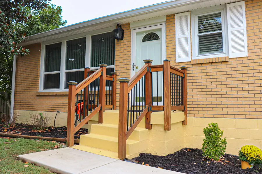 604 Galaxie Dr, Nashville, TN 37209 - #2
