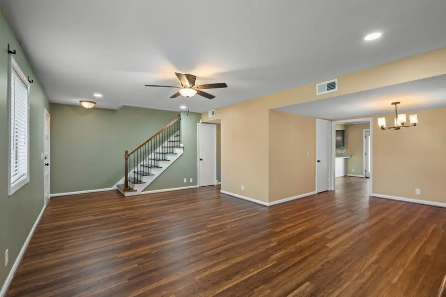 192 Lake Chateau Dr, Hermitage, TN 37076 - #2