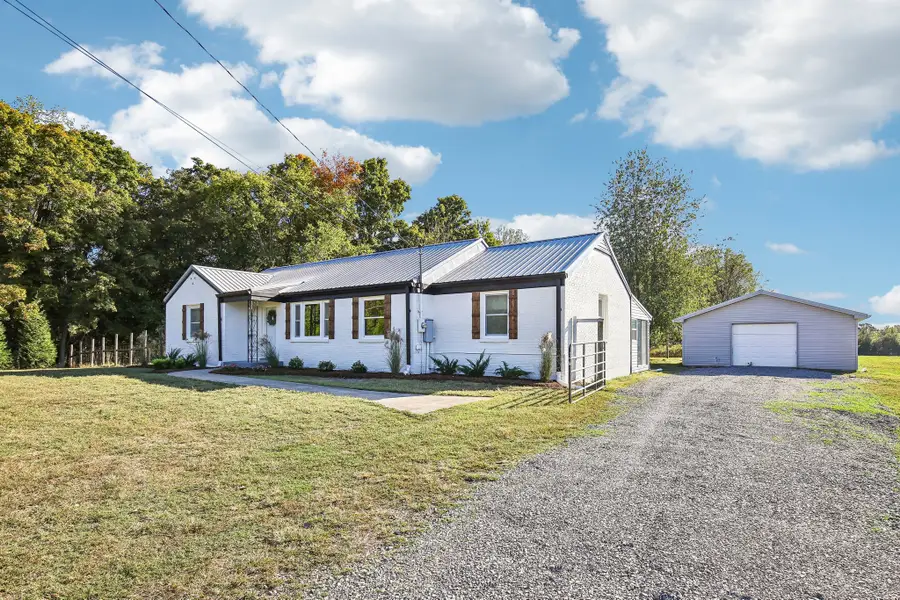 3116 Ivey Point Rd, Goodlettsville, TN 37072 - #2